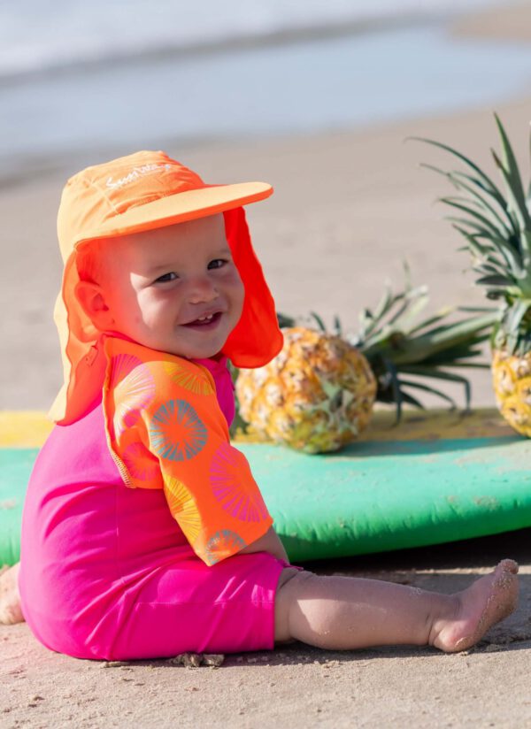 בגד ים לתינוקות מבד חוסם קרינה 117 בגזרת אוברול להגנה מהשמש
