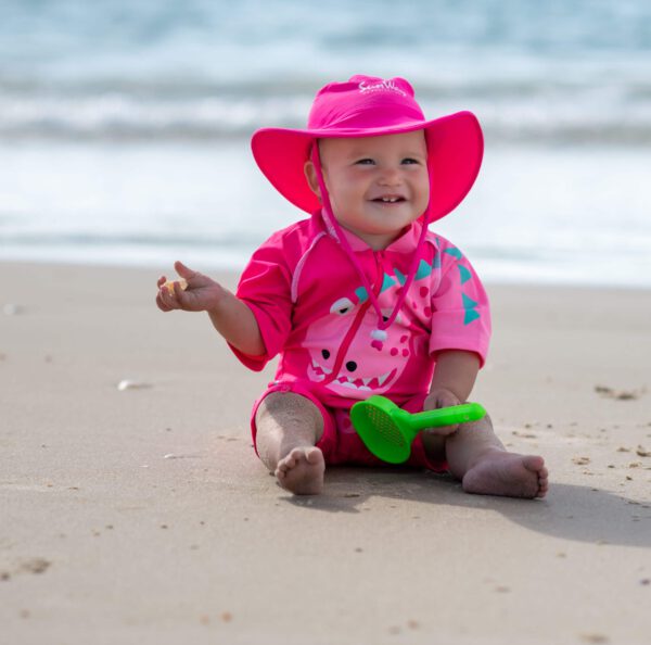 כובע תינוקות וילדים רחב שוליים בצבע ורוד פוקסיה